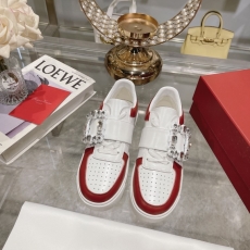 Roger Vivier Casual Shoes